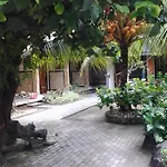 Mahendra Beach Inn