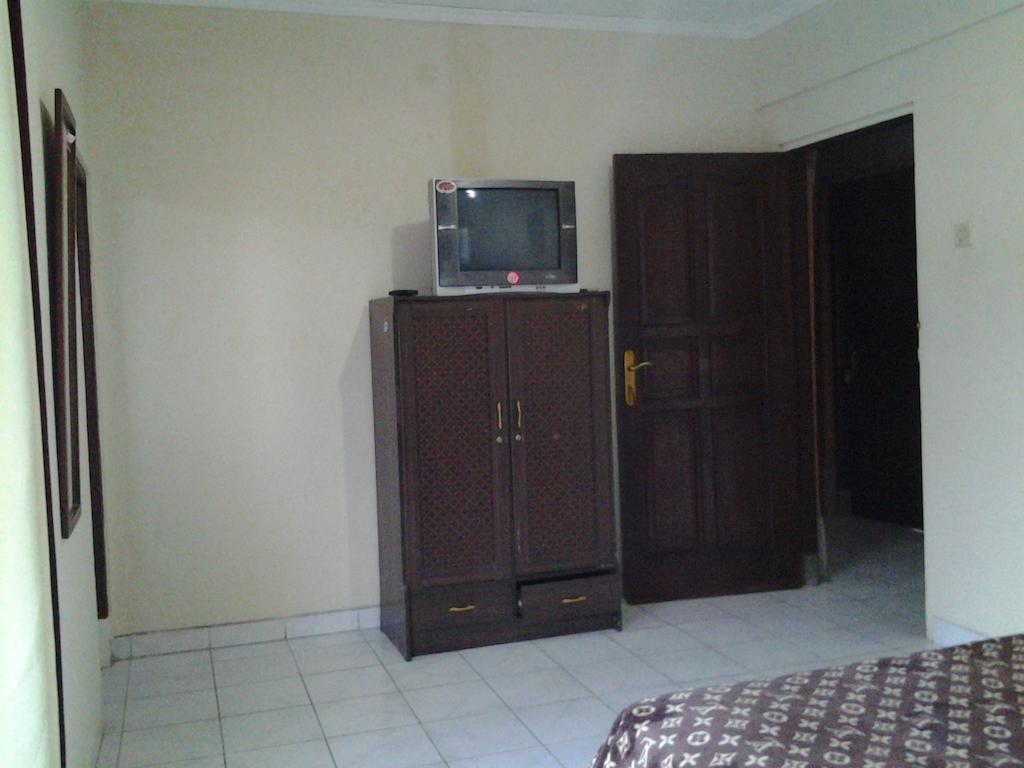 Wisma tamu Mahendra 2*